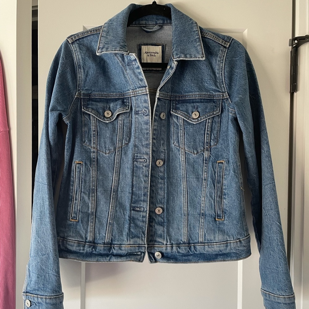 Abercrombie Jean Jackie Size Small